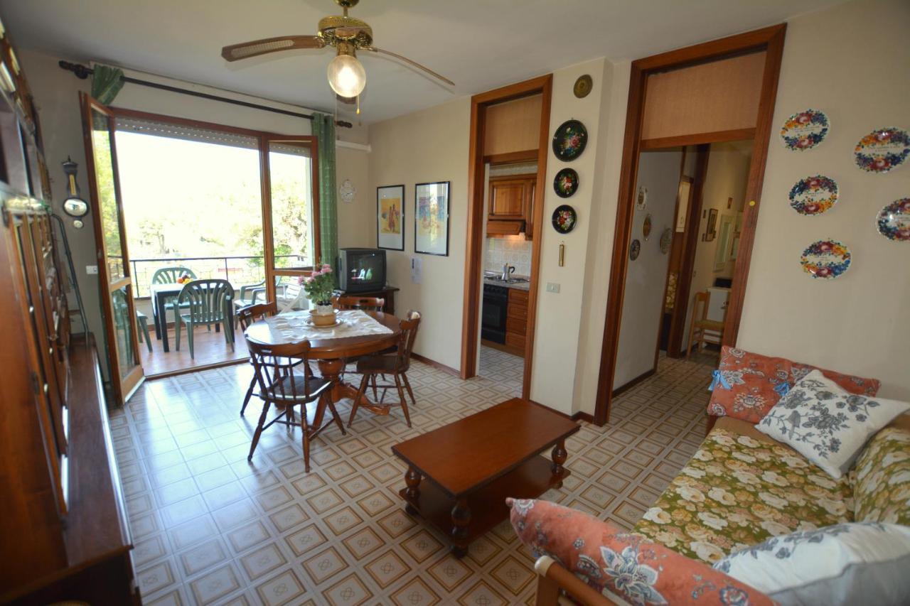 Lignano With Pool Apartment Lignano Sabbiadoro Exterior photo